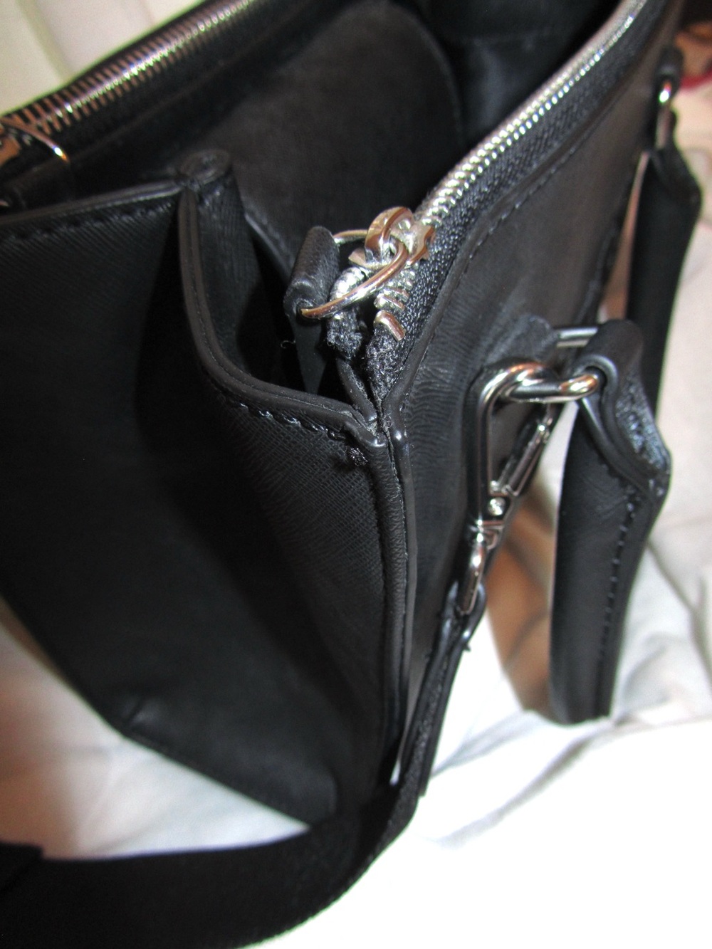 Authentic GUESS Black Logo Top-Handle Bag with Two Straps - Picture 10 of 16
